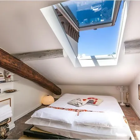 Lakefront In Center - Cozy With Amazing Views Appartement